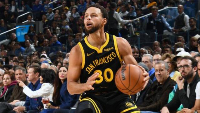 百家乐网址-扛起球队不易！库里遭遇膝盖伤势 勇士迎艰难时刻